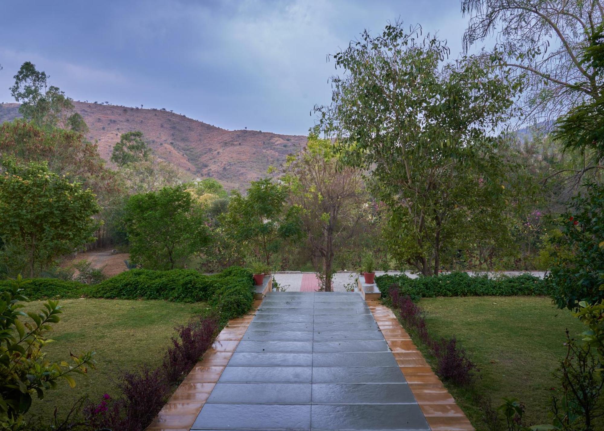 The Hunting Lodge Resort Udaipur - Villas & Pool Dabok المظهر الخارجي الصورة